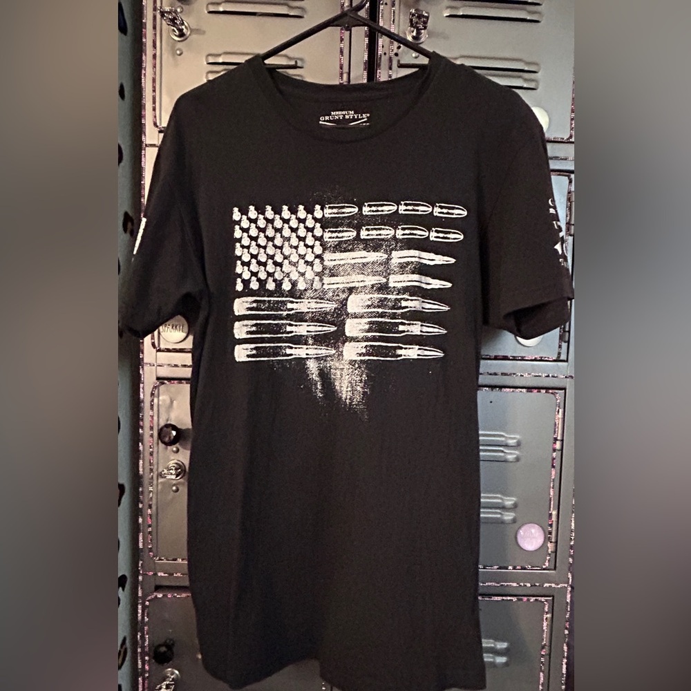 GRUNT STYLE medium T-shirt with bullet flag design - Picture 7 of 14